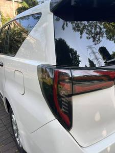 NUELEAD Nouveau Feux de Freinage Universels à Largeur Totale 12V, Feux de Secours, Feux Arrière OEM avec 6000lm pour Innova 2015-2021 - Product Image 5