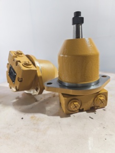 Moteur hydraulique F070823 Pompe à piston hydraulique F070823 810E 1010E 1070E 1110E 1170E 1210E 1270E - Product Image 4