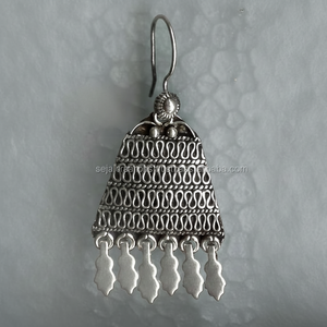 Clover Earrring Último diseño para Niñas para bodas Fiestas y regalos Modelos de joyería elegantes - Product Image 1