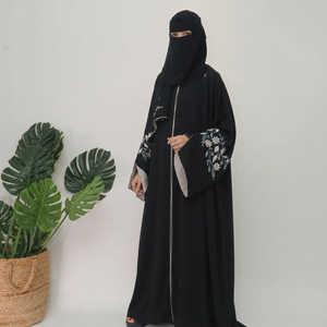 Meilleures ventes 2026 : Robe traditionnelle islamique vintage pour femme, faite à la main, légère et ornée de sequins, par Meera Fashion Designers, Dubaï, Arabie Saoudite - Product Image 1