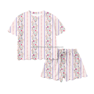 Conjunto de Verano 2025 para Niños Pequeños, Camiseta Casual de Manga Corta con Camuflaje en Spandex/Poliéster y Pantalones Cortos Amarillos - Product Image 4
