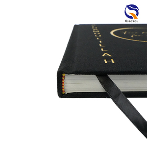 Impression de livres de luxe en gros <span class=keywords><strong>avec</strong></span> couverture rigide en tissu noir et ruban, <span class=keywords><strong>avec</strong></span> logo estampé à chaud en or - Product Image 4
