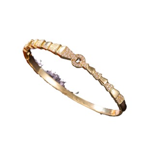 Pulsera de Diamantes con Forma de Serpiente, Oro de 18K y Plata, Joyería para Mujer, Diseño Clásico y Moderno - Product Image 5