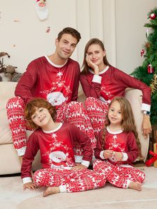Nouveaux pyjamas de Noël personnalisés avec un ensemble de pyjamas de Noël rayés <span class=keywords><strong>rouge</strong></span> <span class=keywords><strong>et</strong></span> vert, pyjamas de Noël assortis pour la famille à manches longues - Product Image 5