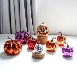 Venta al por mayor de calabazas de espejo personalizadas con forma de bola de discoteca para decoración retro de Halloween, fiestas de otoño y el hogar, al por mayor - Product Image 5