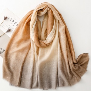 Bufanda Hijab de <span class=keywords><strong>cabeza</strong></span> larga de diseño de marca, estolas de <span class=keywords><strong>playa</strong></span>, bufandas doradas de hoja Vintage, chales con borlas, bufanda de lino y algodón para mujer - Product Image 1