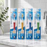 Brosse à dents pour adultes à poils souples et manche léger en plastique, vente en gros directe d'usine pour usage domestique