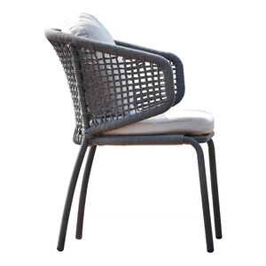 Chaise de salle à manger d'extérieur en <span class=keywords><strong>rotin</strong></span> tressé gris foncé avec coussin et oreiller, <span class=keywords><strong>fauteuil</strong></span> de patio à structure métallique noire pour jardin et balcon - Product Image 1