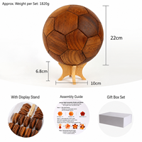 Massivholz Fußball-Ornament aus Schwarznuss, Buche oder Teakholz, Handgefertigtes Puzzle, Fan-Geschenk, Heim- und Bürodekoration, Ensemble Cadeau, Individuelles Geschenk