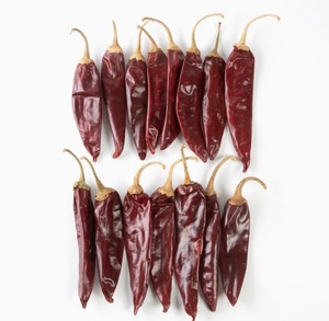 Tự Nhiên Bán Buôn Nguyên Liệu Hàng Đầu Chưa Qua Chế Biến Dài Khô Ngọt Ngào Paprika Toàn Bộ Dài Màu Đỏ Ớt Truy Nguyên Nổi Tiếng Trong Châu Âu Thị Trường Mỹ - Product Image 4