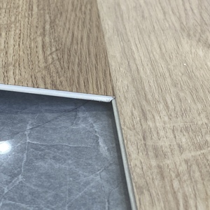 Plancher en vinyle SPC de luxe avec système de clic, plancher composite en pierre et <span class=keywords><strong>plastique</strong></span>, noyau SPC, plancher hybride <span class=keywords><strong>pour</strong></span> hôtel commercial - Product Image 6