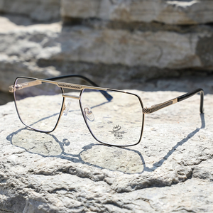 Vente en gros de montures de lunettes optiques classiques carrées en métal pour hommes, montures de lunettes en métal inoxydable, lunettes optiques anti-lumière bleue - Product Image 3