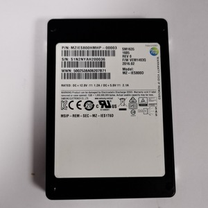 Samsung SM1635 800G SAS SSD MZIES800HMHP-00003 อินเทอร์เฟซ SAS ให้การถ่ายโอนข้อมูลความเร็วสูงเพื่อประสิทธิภาพสูงสุด ภายใน - Product Image 1