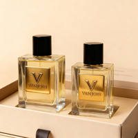 Flacons de parfum en verre carré noir vintage de luxe personnalisés, 30 ml, 50 ml, 100 ml, portables, vides, faciles à ouvrir, avec couvercle en bois et en plastique