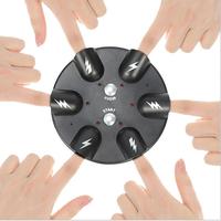 Livraison rapide délicat électrique doigt détecteur de mensonge doigt jeu de choc choquant Roulette coups rechargés choc jeu de Table pour les enfants