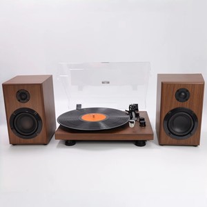 Tocadiscos de Vinilo con Diseño de Maleta Vintage y Altavoces Estéreo para Decoración del Hogar - Product Image 3
