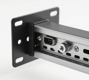 Fabrication sur mesure OEM de supports de rack de serveur réglables en tôle de précision, assemblage métallique de barre transversale - Product Image 4