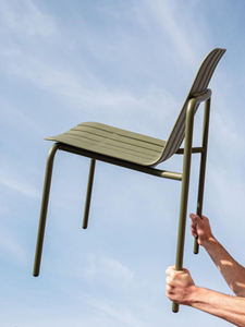 ชุดโต๊ะรับประทานอาหารและเก้าอี้ PU แบบวางซ้อนได้สำหรับลานระเบียงลานบ้านร้านน้ำชาดื่มนมสไตล์นักออกแบบกลางแจ้ง - Product Image 6