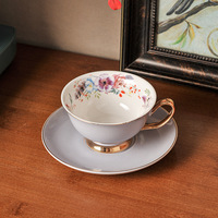 Tasse à café et assiette vintage de style anglais de 180ml, tasse en céramique de grande valeur, tasse à thé rétro de l'après-midi exquise haut de gamme
