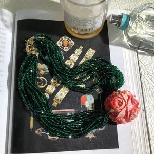 Colgante vintage de cristal multicapa con concha de reina, diseño retro exquisito con tallado de rosa, estilo moderno y versátil. - Product Image 1