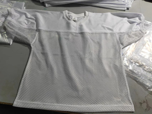 Custom American Jeugdvoetbal Oefenjersey Polyester Patrijspoort Mesh Truien Snelle Turnaround Uitstekende Groothandelsprijs - Product Image 4