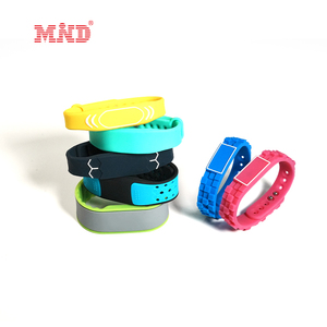 13.56MHz kiểm soát truy cập <span class=keywords><strong>Mifare</strong></span> cổ điển Ev1 1K NFC RFID kiểm soát truy cập Silicone phòng tập thể dục dây đeo cổ tay - Product Image 3