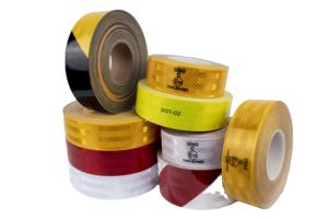 Cinta Reflectante de Seguridad Vial Certificada de 5 cm x 45,7 m, Material Reflectante Oscuro de Alta Adhesión para Camiones - Product Image 6