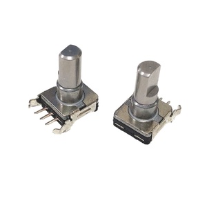 Encodeur incrémental EC11 à axe en D, haute durabilité, personnalisé en usine, insertion latérale à 3 broches, montage enfichable, DC5V - Product Image 1