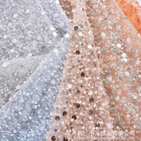 Tissu en maille brodée de sequins et de perles, écologique, 100% polyester, pour robes de mariée et décoration de vêtements