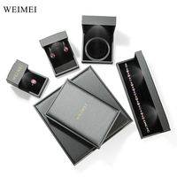 Boîte cadeau de bijoux en cuir gris grande taille pour ensembles emballage haut de gamme disponible avec logo personnalisé pour les marques de luxe