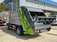 Camion à ordures Isuzu 4x2 5m³ avec compacteur de déchets