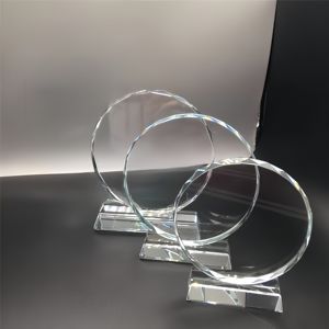 Mini trofeos de cristal personalizados para niños y medallas pequeñas de estilo de dibujos animados para competiciones de adolescentes de escuela primaria de jardín de infantes - Product Image 1