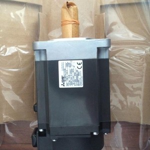 Servomotor Mitsubishi HG-KN73J-S100, Eje Recto Trifásico, 130 mm, 2.4 Nm de Torque, 3000 RPM - Product Image 2