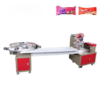Machine d'emballage automatique à grande vitesse YL-800T avec PLC pour boissons, chocolat, gâteaux, quincaillerie, bonbons, biscuits et produits alimentaires (emballage en coussin)