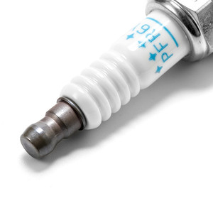 Premium NGK PFR6Y 9331 Laser Platinum Spark <b>Plugs</b> Enhance Engine Performance Reduce Fuel Consumption - Product Image 6