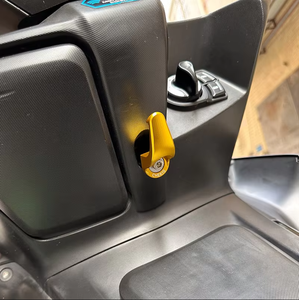 וו אחסון לאופנוע ימאהה XMAX 300 2018 2024, וו קדמי מאלומיניום, התאמה ייעודית, סיטונאי - Product Image 4