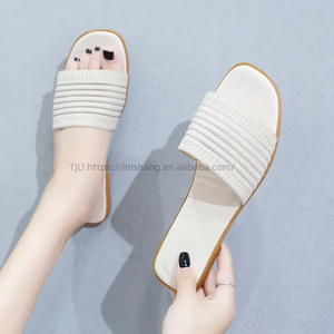 Wholesale Summer Women's Open Toe <b>Slippers</b> Flat Outdoor Ladies Sandals Beach Anti-slip Knitting Lazy Luxury Women <b>Slippers</b> - Product Image 3