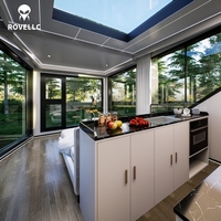 Maison-capsule spatiale détachable pour les parcs, cabine préfabriquée portable avec salle de bain et cuisine