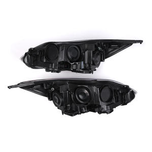 Conjunto de Faros Delanteros para Ford Focus 2012-2014, Componentes de Señalización de Giro Izquierda y Derecha - Product Image 1