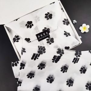 Papel de Seda Decorativo Ecológico con Diseño de Dibujos Animados, Hojas Suaves <span class=keywords><strong>para</strong></span> Envolver, Venta al por Mayor <span class=keywords><strong>para</strong></span> Floristerías y <span class=keywords><strong>Tiendas</strong></span> de Regalos - Product Image 3