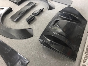 ชุดแต่งตัวถังรถยนต์ F430 รุ่นอัพเกรดสไตล์ LB พร้อมล้อครอบ ซุ้มล้อ ดิฟฟิวเซอร์หน้า สปอยเลอร์ สำหรับรถเฟอร์รารี่ F430 ทำจากไฟเบอร์กลาส - Product Image 5