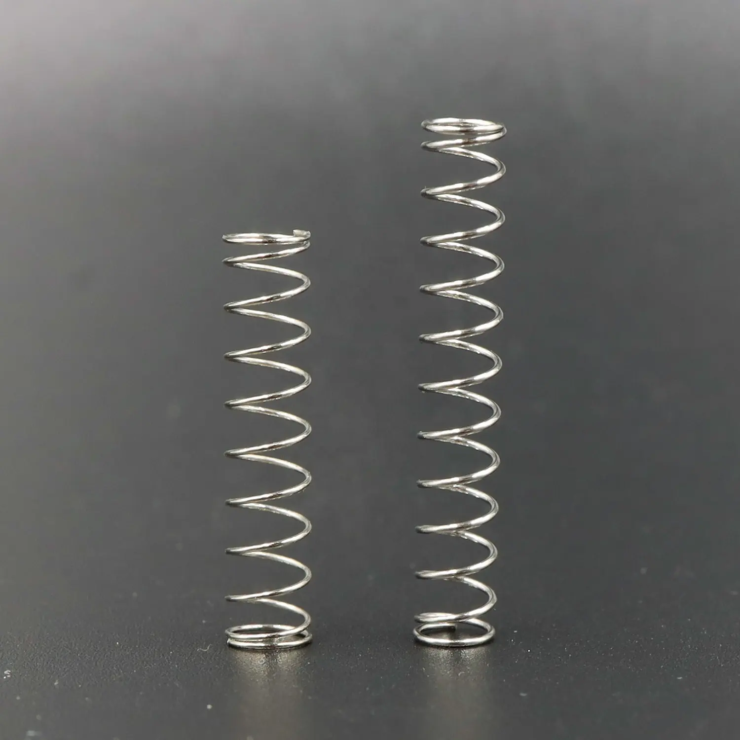 0.5 मिमी/0.4 मिमी तार व्यास छोटे स्टेनलेस स्टील संपीड़न स्प्रिंग्स