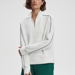 Conjunto de tenis para mujer personalizado con sudadera de media cremallera, top de golf de manga larga elástico de cintura alta suave y sudadera con estampado frontal en la cintura - Product Image 3