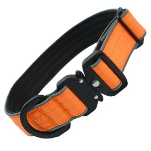 Collar Reflectante de Lujo para Perros Grandes - Nailon Premium con Estampado, Duradero y de Alta Visibilidad - Product Image 1