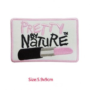 Nuevo Parche Termoadhesivo Bordado con Diseño de Labios 'Pretty by Nature' para Decoración de Gorras y Sudaderas - Product Image 5