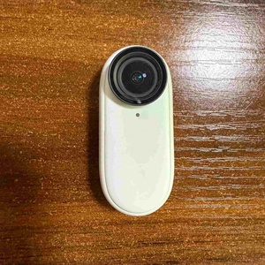 Caméra miniature Insta360s <span class=keywords><strong>Go</strong></span> 2 2K 50fps légère d'occasion - Product Image 1