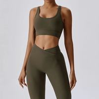 Ensemble de yoga pour femmes de haute qualité, avec bretelles croisées, élastique, pantalon court léger et tendance pour l'été et la salle de sport