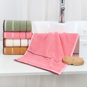 Toalla de Baño de Algodón Puro de Tres Secciones, 34x70cm 70x140cm, Rayada, Suave y Absorbente, para Uso Doméstico, Rectangular - Product Image 1