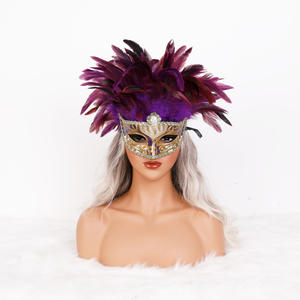 Masque de mascarade unisexe en plumes douces et brillantes, cousu à la main, orné de cristaux, plumes arc-en-ciel, accessoires de costume de cosplay, fêtes - Product Image 3