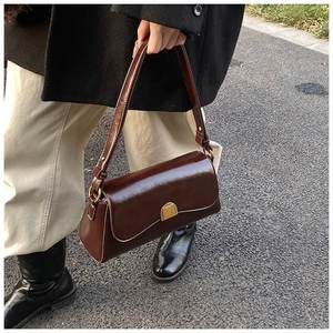 Offre Spéciale Niche Premium Sense Sacs De Luxe Femmes Mode Rétro Épaule Aisselle Sacs Simple Conception Épaule Sacs À Bandoulière - Product Image 2